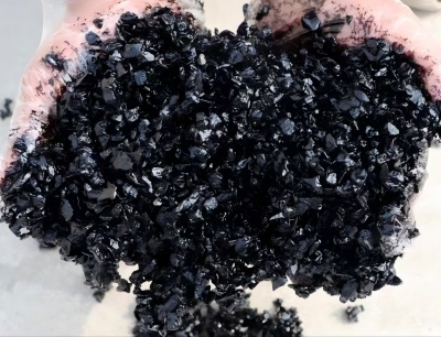 阿荣沥青冷补料（沥青砂）的优势特点与施工流程解析